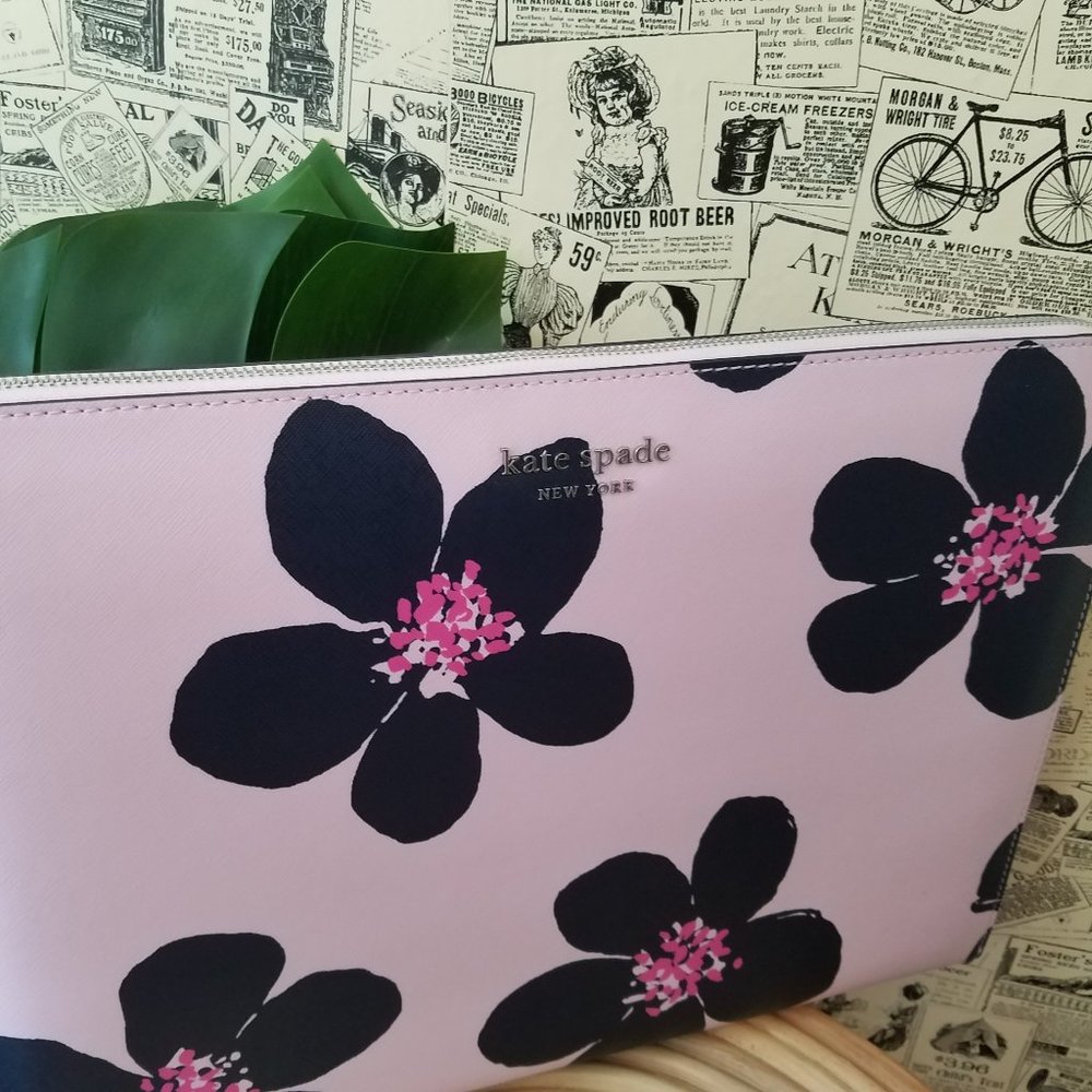 Kate Spade Cameron Grand FLora Laptop Case - Picture 9 of 9